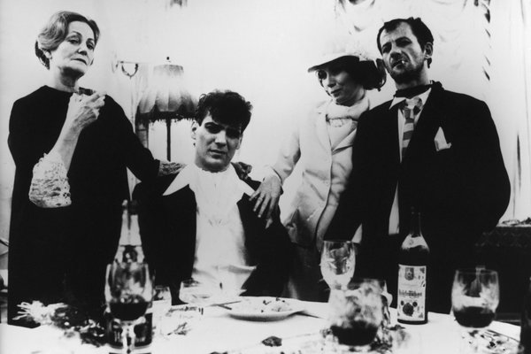 Almanac of Fall — Tarrs eneste fargefilm.