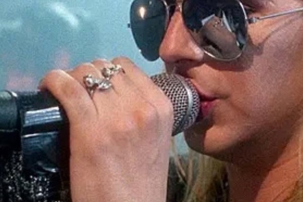 The Decline of Western Civilization II: The Metal Years